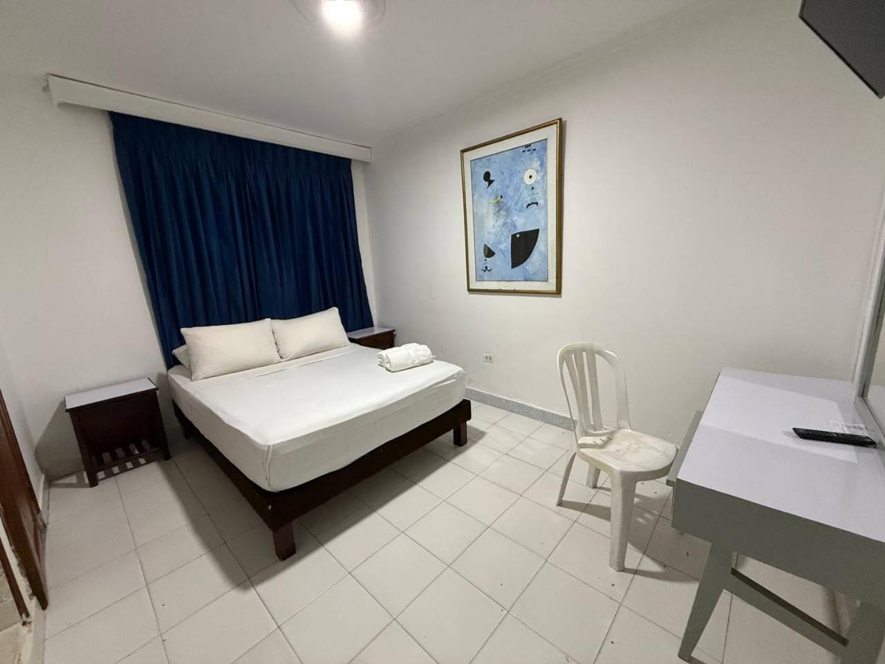 Hotel Toledo Fl — Photos 2
